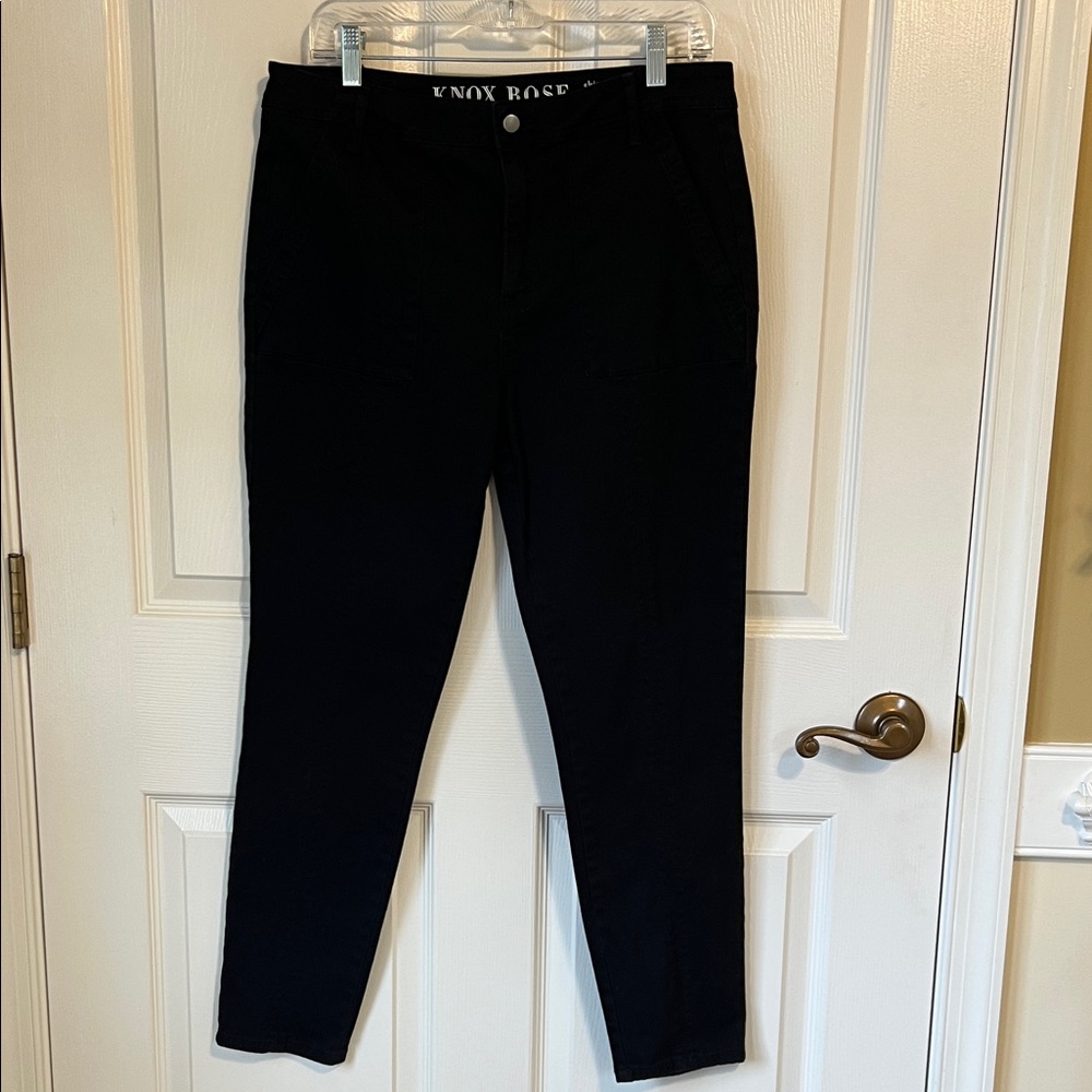 Knox Rose Women's Black Ankle Skinny Pants